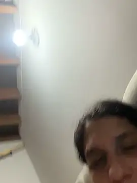 Snapshot of siri_duque chatting on May 27, 2026, 1:57 am siri duque online show from May 27, 2026, 1:57 am
