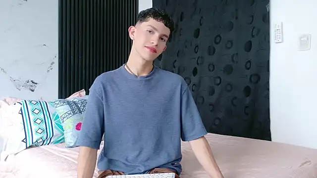 Noah tyler  online show from February 24, 2026, 7:04 pm