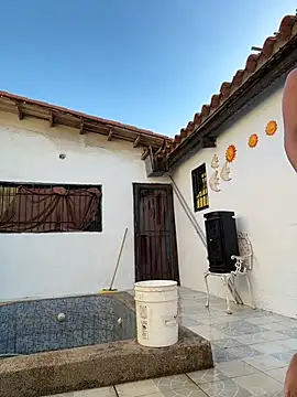 Snapshot of Leo_bunny_hot chatting on October 29, 2025, 9:14 pm Leo bunny hot online show from October 29, 2025, 9:14 pm