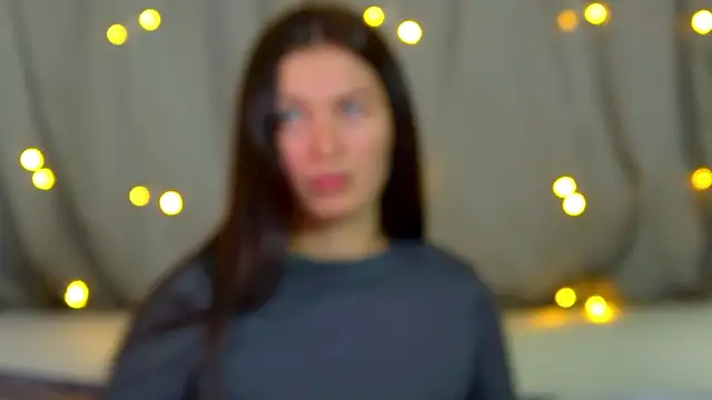 Snapshot of AlexandraBloom chatting on November 12, 2025, 6:45 pm AlexandraBloom online show from November 12, 2025, 6:45 pm