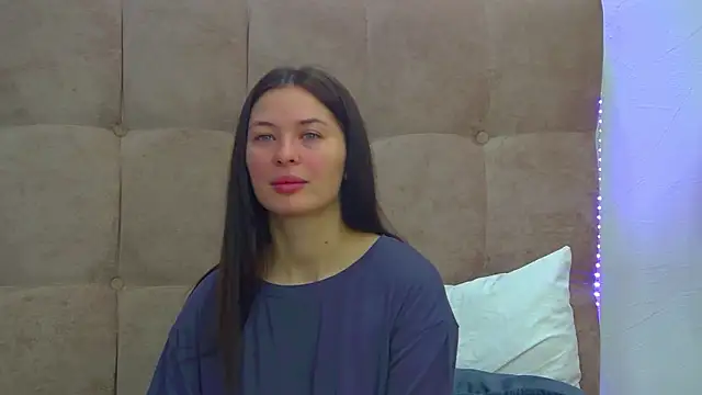 Snapshot of AlexandraBloom chatting on November 28, 2025, 6:30 pm AlexandraBloom online show from November 28, 2025, 6:30 pm