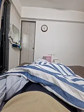 vivanpraj999 online show from November 23, 2025, 2:27 pm