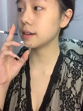 Snapshot of QING-QING-66 chatting on December 29, 2024, 2:42 pm QING-QING-66 online show from December 29, 2024, 2:42 pm