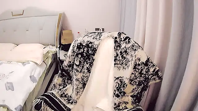 Snapshot of QING-QING-66 chatting on December 2, 2024, 11:51 am QING-QING-66 online show from December 2, 2024, 11:51 am