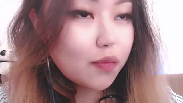 amelia sunlight online show from April 23, 2026, 5:36 pm