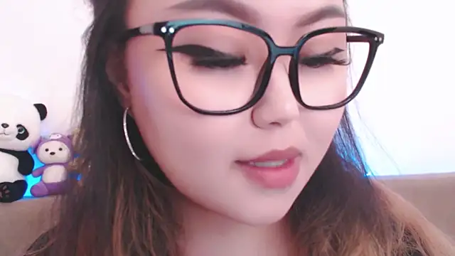 amelia sunlight online show from April 20, 2026, 3:46 pm