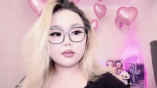 Snapshot of amelia_sunlight chatting on February 15, 2025, 12:15 am amelia sunlight online show from February 15, 2025, 12:15 am