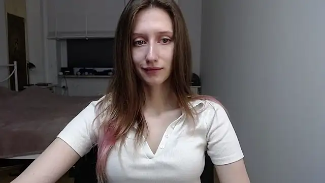 Snapshot of LUNA_delight chatting on January 7, 2026, 6:40 am LUNA delight online show from January 7, 2026, 6:40 am