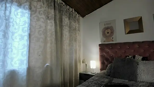 Snapshot of CelessteRedds chatting on March 3, 2026, 11:39 am CelessteRedds online show from March 3, 2026, 11:39 am