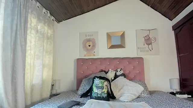 Snapshot of CelessteRedds chatting on January 13, 2026, 12:09 pm CelessteRedds online show from January 13, 2026, 12:09 pm