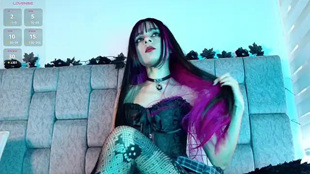 Alice noir online show from November 3, 2025, 6:22 pm