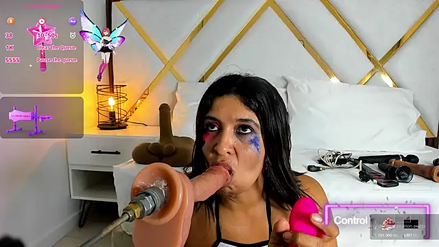 Snapshot of Slut_Milf_ chatting on October 15, 2025, 9:23 pm Slut Milf  online show from October 15, 2025, 9:23 pm