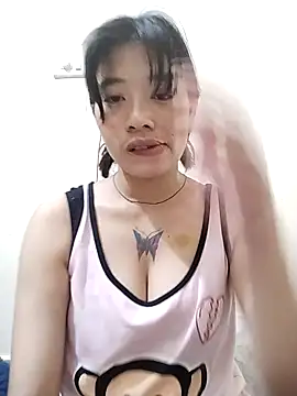 Cool  girl online show from February 2, 2025, 7:04 pm