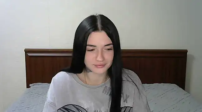 Snapshot of Liana_diva chatting on March 12, 2025, 11:44 pm Liana diva online show from March 12, 2025, 11:44 pm