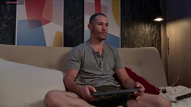 Snapshot of AxelFairchaild chatting on November 11, 2025, 1:17 pm AxelFairchaild online show from November 11, 2025, 1:17 pm