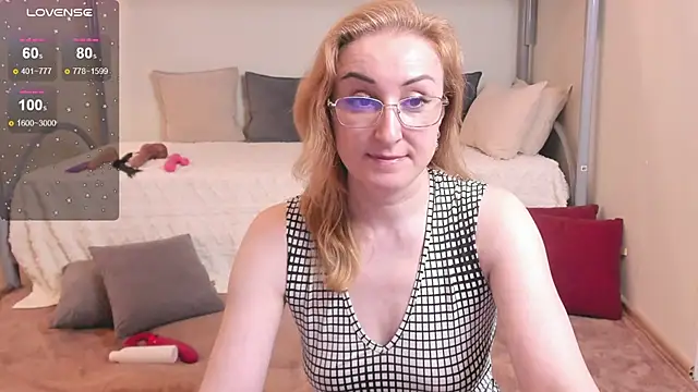 Snapshot of MadissonKiss chatting on April 20, 2026, 6:16 am MadissonKiss online show from April 20, 2026, 6:16 am