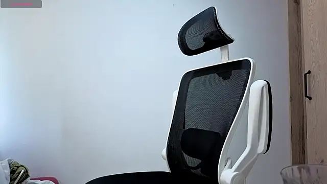 Snapshot of Cristopher23_ chatting on November 6, 2025, 12:31 pm Cristopher23 online show from November 6, 2025, 12:31 pm