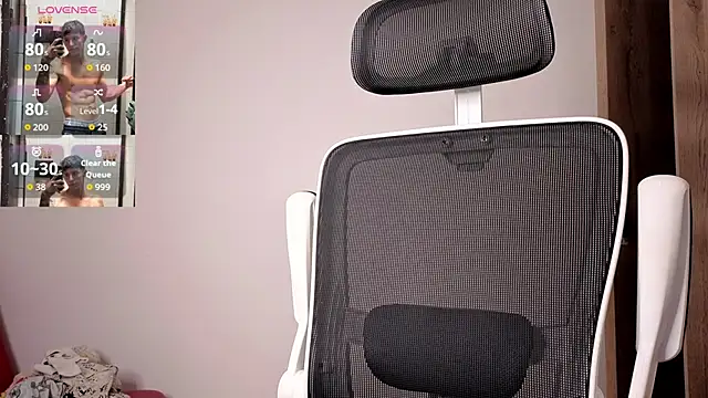 Snapshot of Cristopher23_ chatting on October 30, 2025, 9:29 am Cristopher23 online show from October 30, 2025, 9:29 am