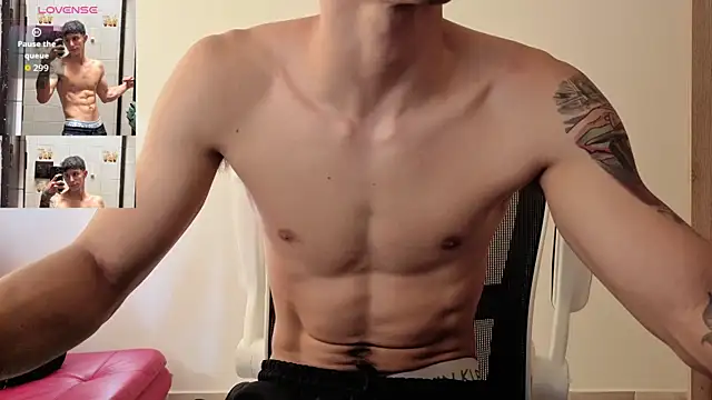 Snapshot of Cristopher23_ chatting on December 1, 2025, 1:34 pm Cristopher23 online show from December 1, 2025, 1:34 pm