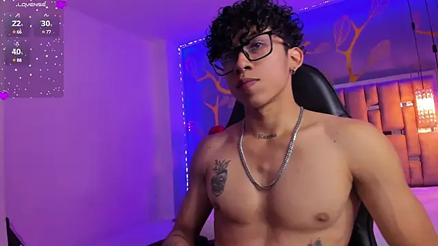 AkazaBoy  online show from March 16, 2025, 4:20 am