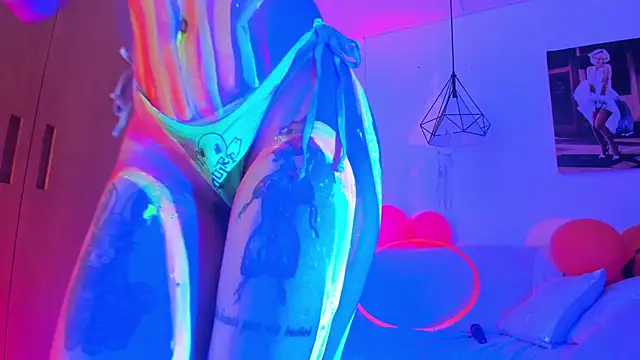 CurlyRose   online show from January 14, 2026, 11:41 pm