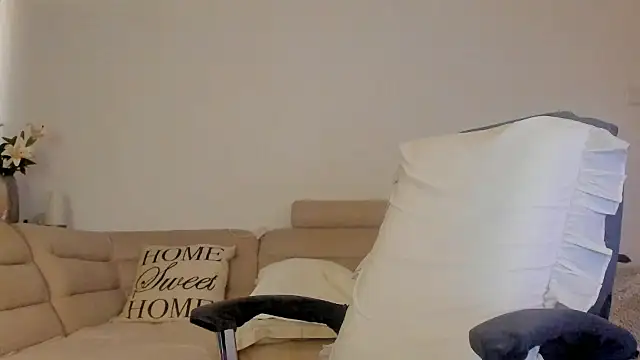 JanyneFantasy online show from September 22, 2025, 12:11 pm