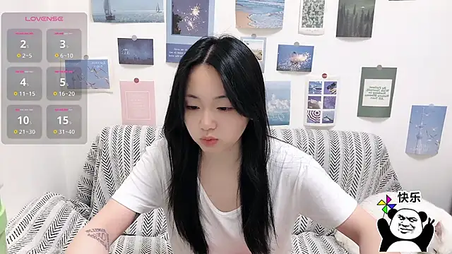 Snapshot of LiLiYbaby chatting on December 19, 2025, 6:38 am LiLiYbaby online show from December 19, 2025, 6:38 am