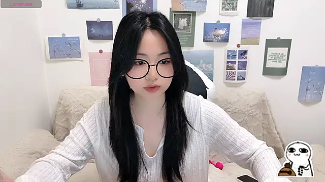 Snapshot of LiLiYbaby chatting on February 28, 2026, 6:02 am LiLiYbaby online show from February 28, 2026, 6:02 am