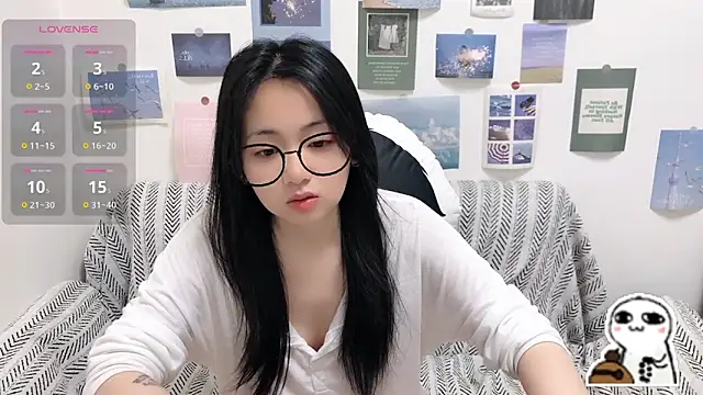 Snapshot of LiLiYbaby chatting on April 10, 2026, 6:42 am LiLiYbaby online show from April 10, 2026, 6:42 am