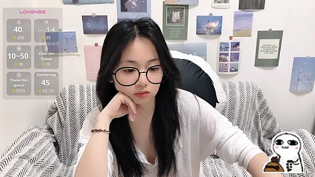 LiLiYbaby online show from May 26, 2026, 6:44 am