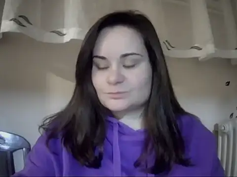 AalinnaK online show from February 10, 2026, 7:24 pm