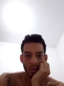 alvaroenriqe23 online show from October 17, 2025, 6:43 pm