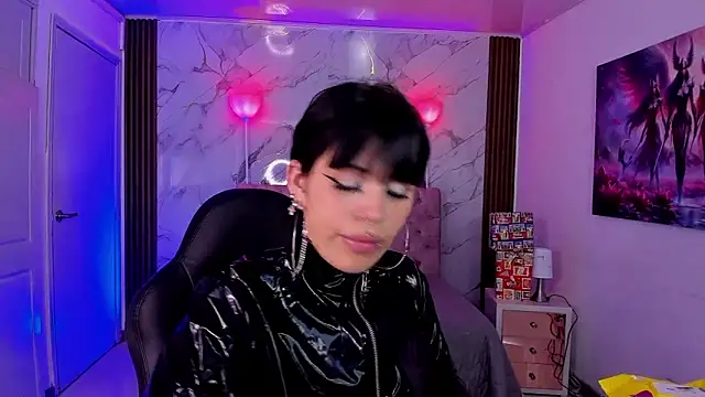 AuroraDiaz online show from December 16, 2025, 9:08 pm