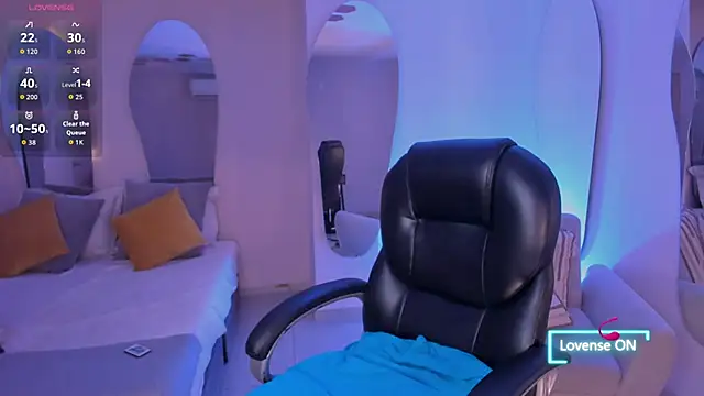 Snapshot of MaddisonLowe chatting on September 17, 2025, 4:25 am MaddisonLowe online show from September 17, 2025, 4:25 am