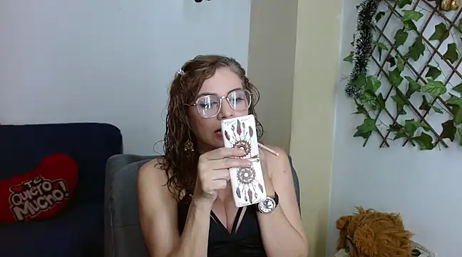 Snapshot of _melisaa_ chatting on December 16, 2024, 7:32 pm  melisaa  online show from December 16, 2024, 7:32 pm