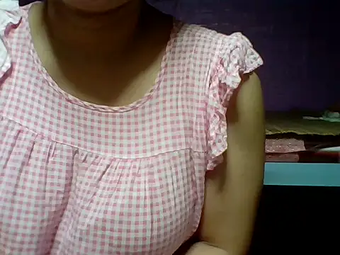 Snapshot of Mimi18x chatting on October 2, 2025, 12:25 am Mimi18x online show from October 2, 2025, 12:25 am