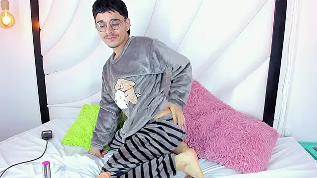 Hugo Coopers online show from February 14, 2025, 4:04 am