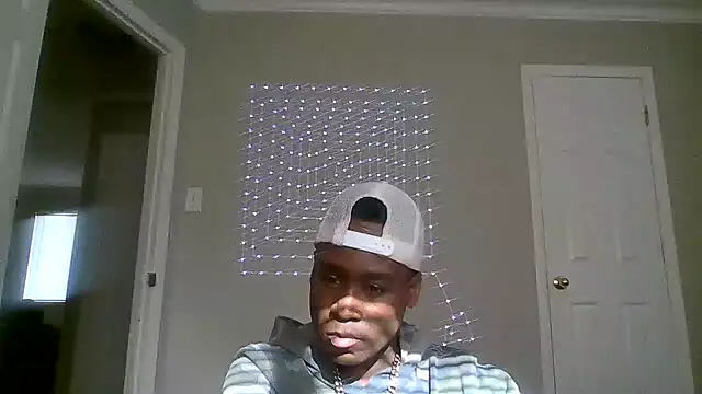 Snapshot of PETER-RABIT chatting on December 13, 2024, 4:27 pm PETER-RABIT online show from December 13, 2024, 4:27 pm