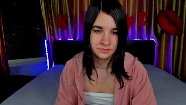  Polly Love  online show from February 23, 2026, 7:20 am