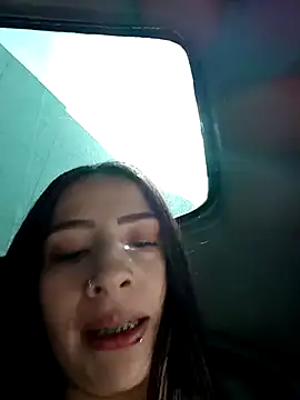 Snapshot of SAMANTHA-16_ chatting on February 7, 2025, 1:32 pm SAMANTHA-16 online show from February 7, 2025, 1:32 pm