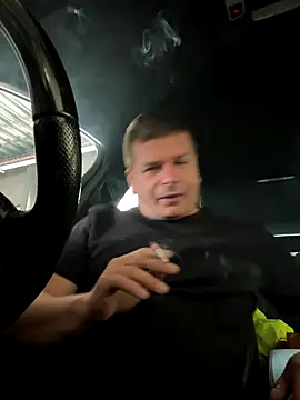 Snapshot of Dan_NFS chatting on September 29, 2025, 1:50 pm Dan NFS online show from September 29, 2025, 1:50 pm