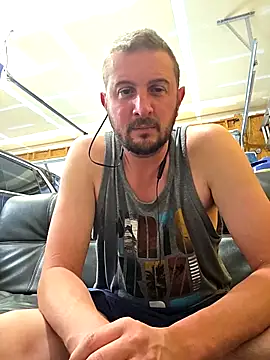 MrMechanic38 online show from April 12, 2026, 8:34 pm