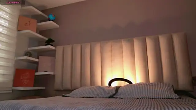 Snapshot of Megan_mooree_ chatting on November 11, 2025, 12:11 pm Megan mooree online show from November 11, 2025, 12:11 pm