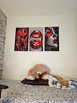 Antonella2 m online show from December 1, 2025, 5:03 pm