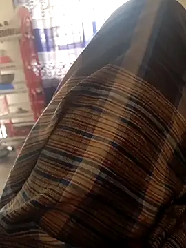 Raju4173 online show from February 28, 2025, 9:04 am