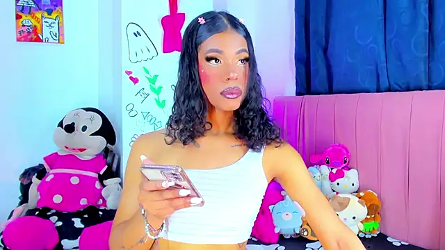 bloom444 online show from September 23, 2025, 10:39 pm