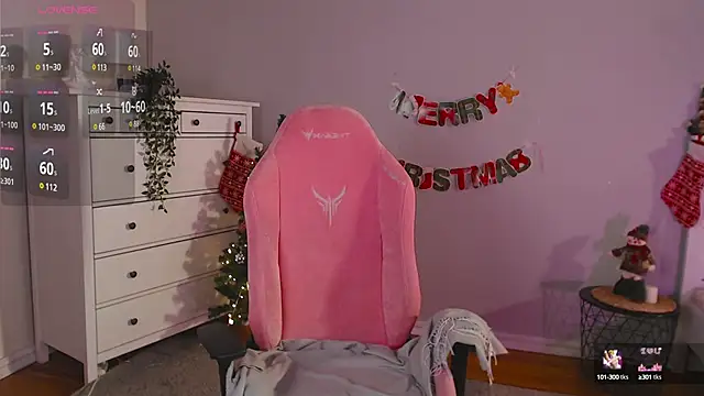 Snapshot of Suzy_Baee chatting on December 10, 2024, 12:27 pm Suzy Baee online show from December 10, 2024, 12:27 pm