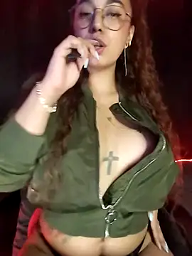 liannalee  online show from November 13, 2025, 8:57 pm