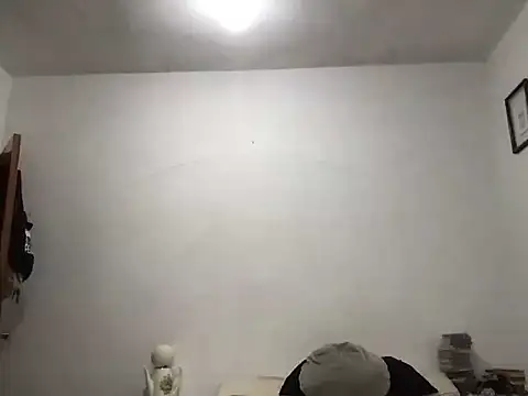 Akaerizz online show from September 14, 2025, 5:41 am