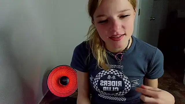 foxy ana13 online show from March 10, 2025, 12:50 am